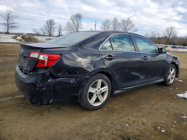 2013 TOYOTA CAMRY