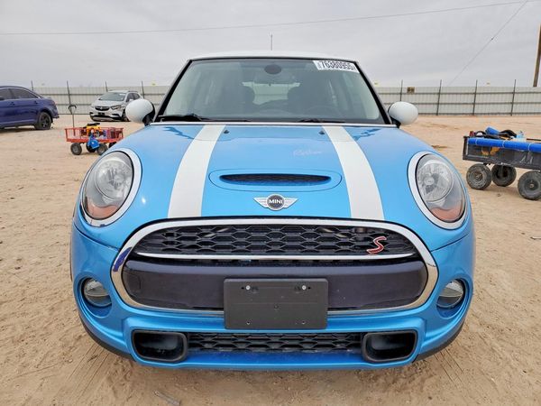 2017 MINI COOPER