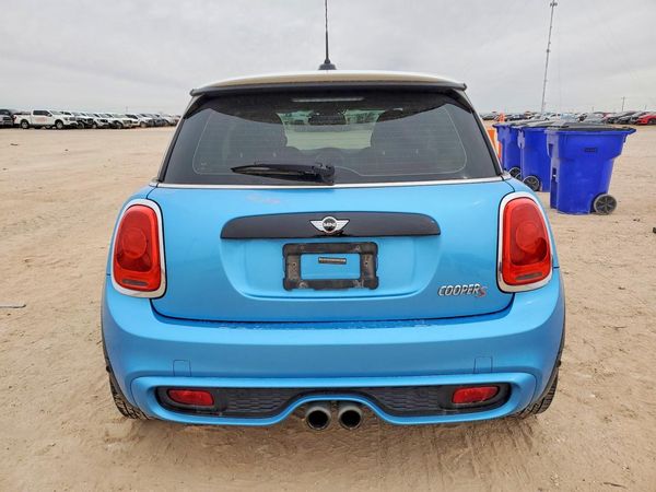 2017 MINI COOPER