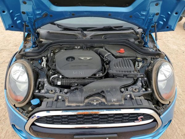 2017 MINI COOPER