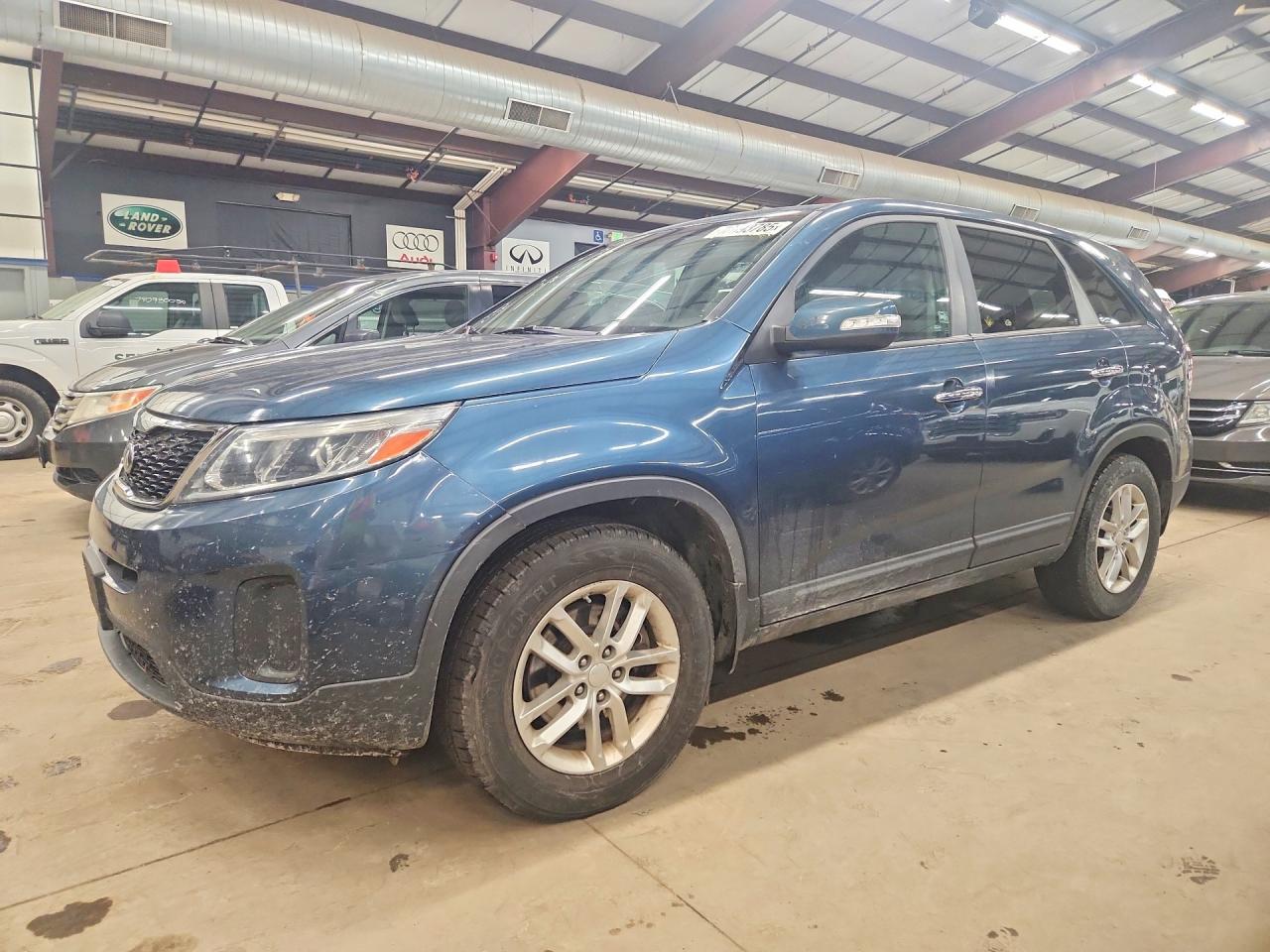 2014 KIA SORENTO Base/ LX