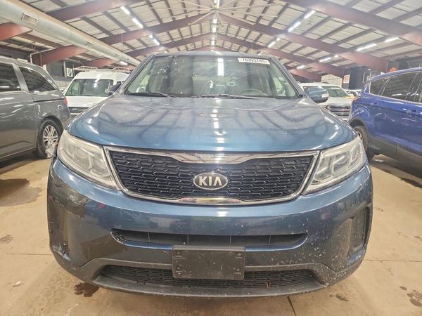 2014 KIA SORENTO Base/ LX