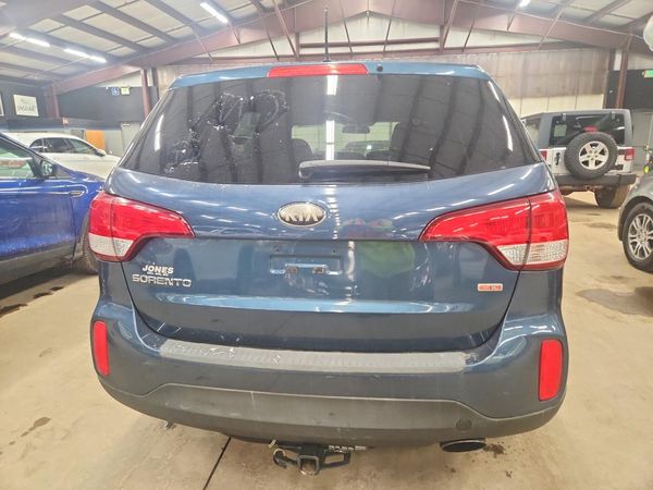 2014 KIA SORENTO Base/ LX