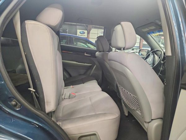 2014 KIA SORENTO Base/ LX