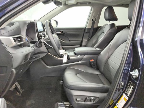 2025 TOYOTA HIGHLANDER — DENT
