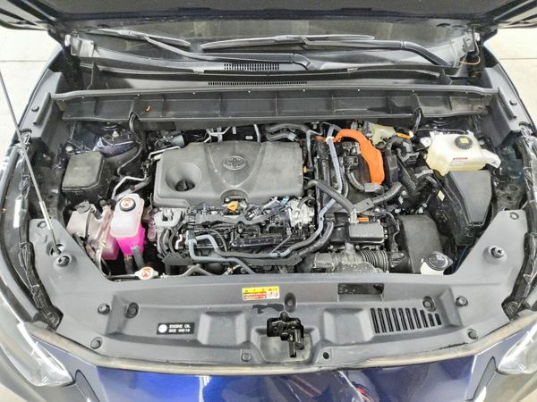 2025 TOYOTA HIGHLANDER — Engine bay