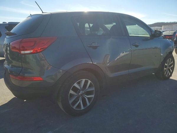 2015 KIA SPORTAGE GL - Middle-low