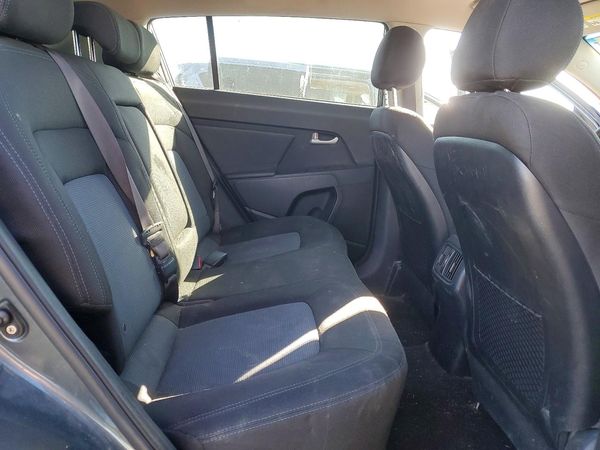 2015 KIA SPORTAGE GL - Middle-low