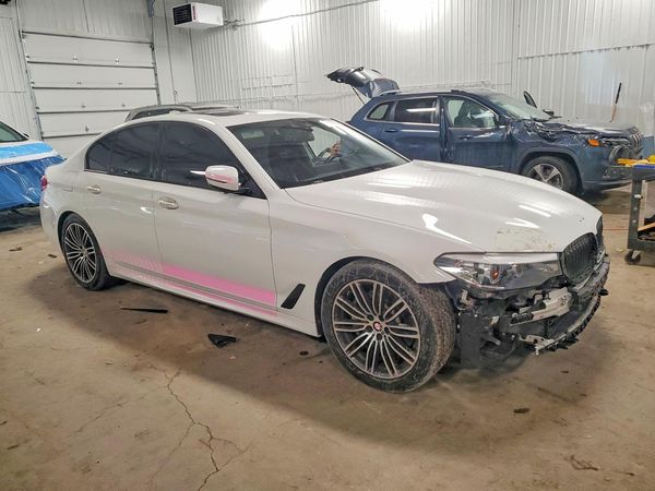 2019 BMW 530