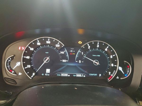 2019 BMW 530