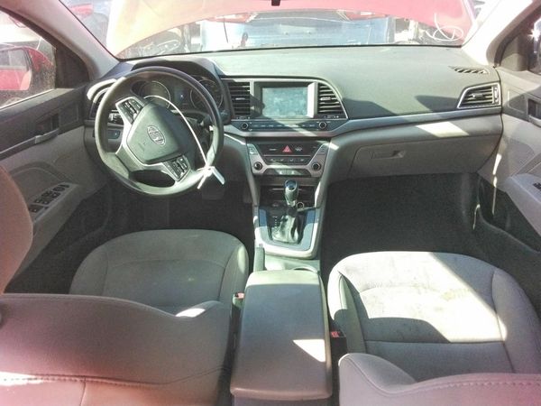 2018 HYUNDAI ELANTRA
