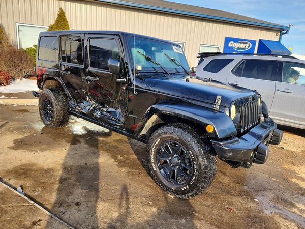 2016 JEEP WRANGLER UNLIMITED SAHARA 4X4