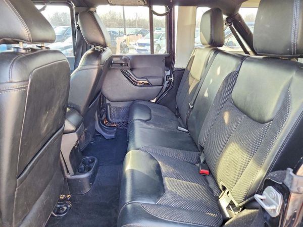 2016 JEEP WRANGLER UNLIMITED SAHARA 4X4
