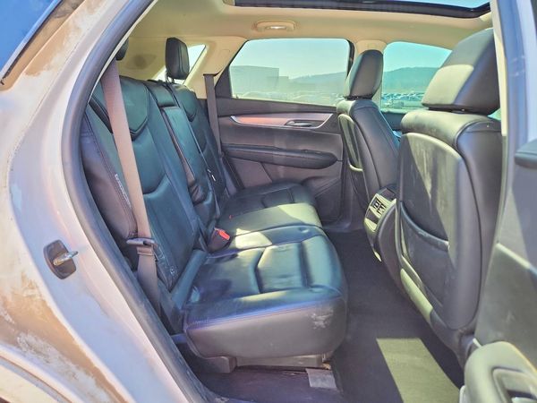 2017 CADILLAC XT5