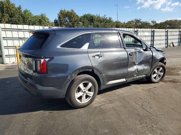 2022 KIA SORENTO