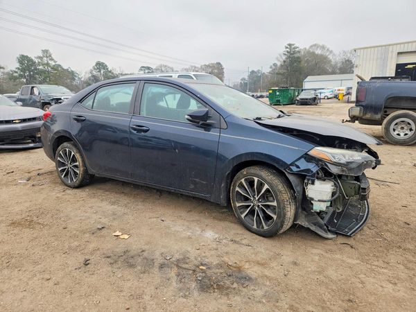 2017 TOYOTA COROLLA — Passenger 3/4