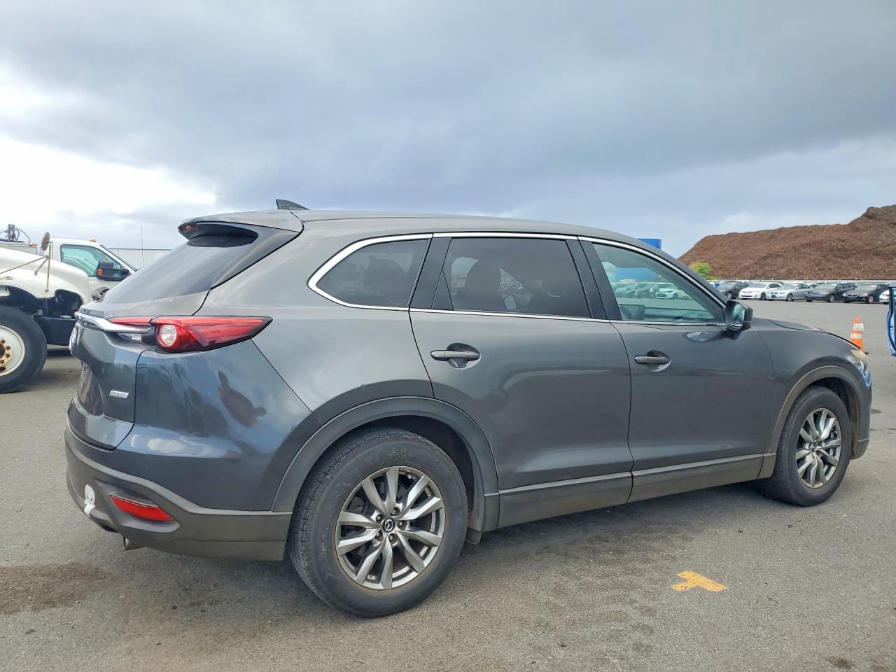 2016 MAZDA CX-9