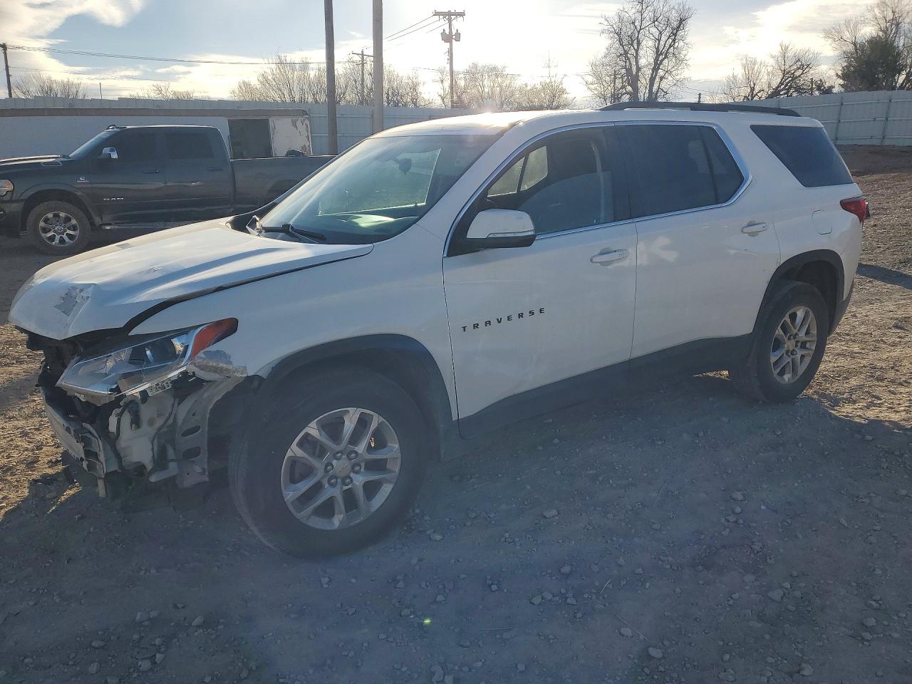 2020 CHEVROLET TRAVERSE LT