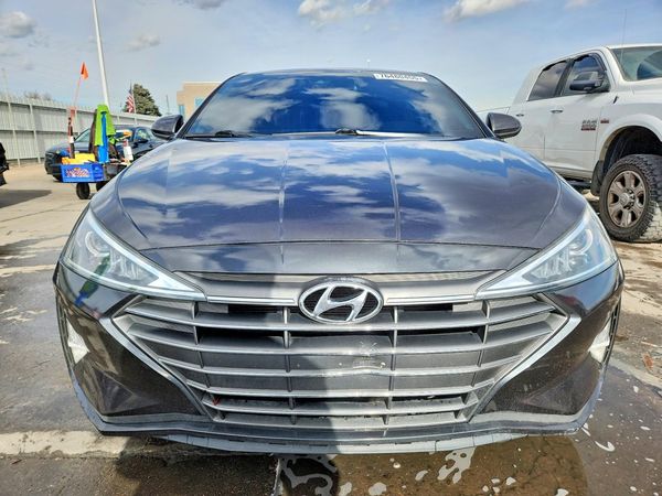 2020 HYUNDAI ELANTRA