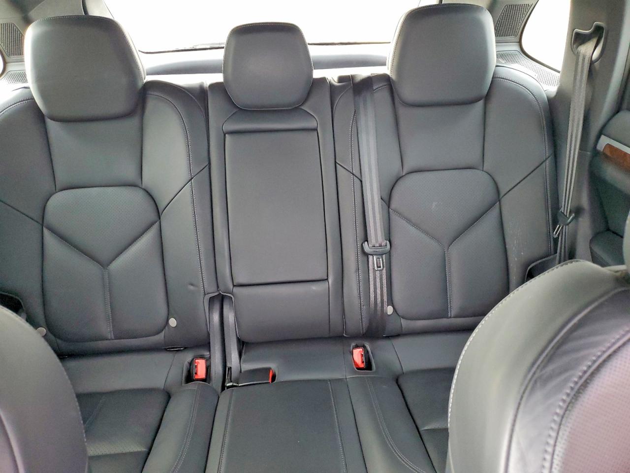 2014 PORSCHE CAYENNE