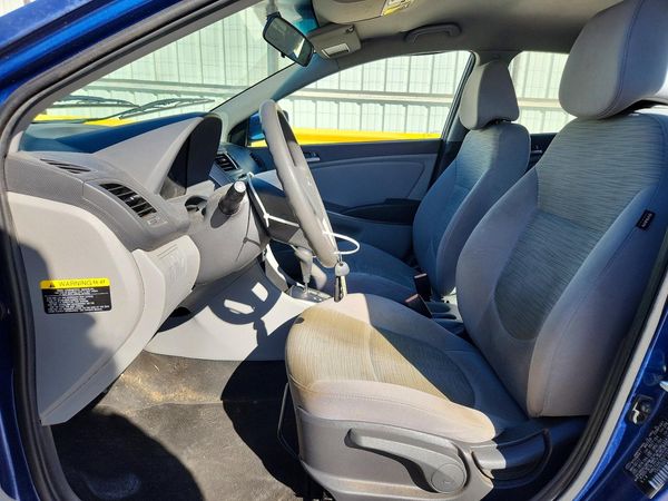 2017 HYUNDAI ACCENT SE Base