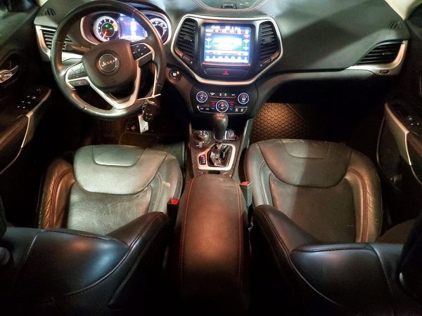 2018 JEEP CHEROKEE TRAILHAWK 4X4