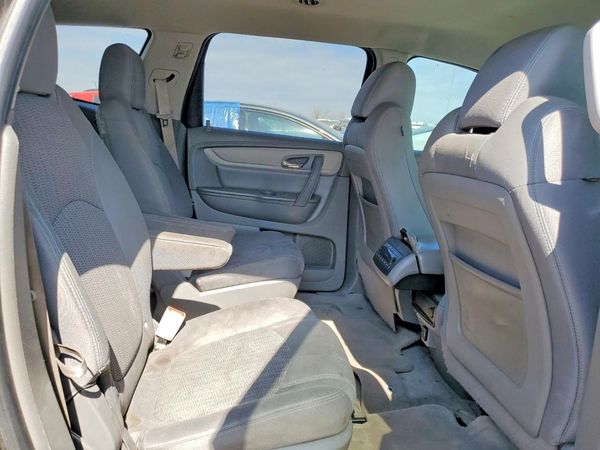 2017 CHEVROLET TRAVERSE 2LT