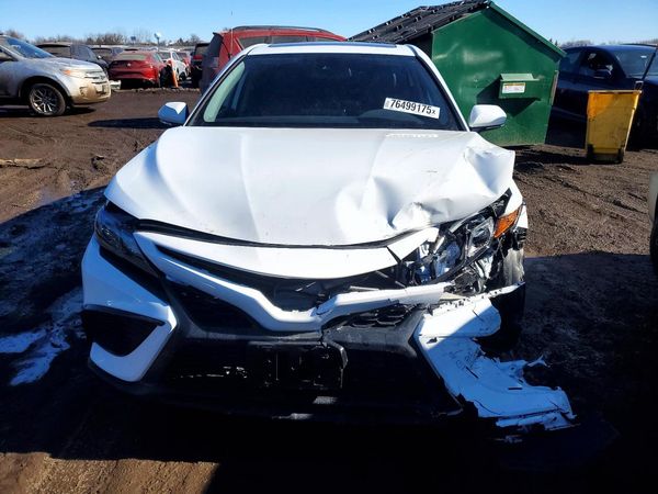 2024 TOYOTA CAMRY