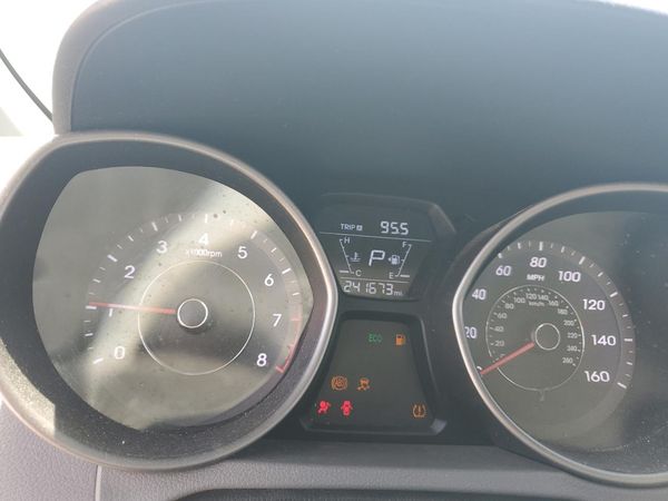 2016 HYUNDAI ELANTRA