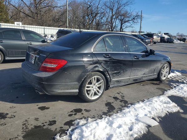 2012 MERCEDES-BENZ C
