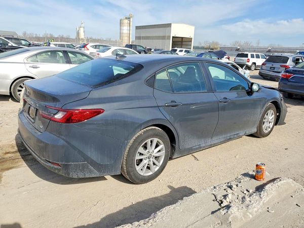 2026 TOYOTA CAMRY