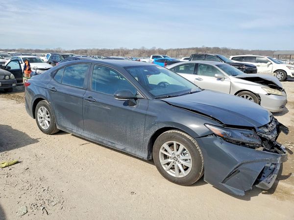 2026 TOYOTA CAMRY