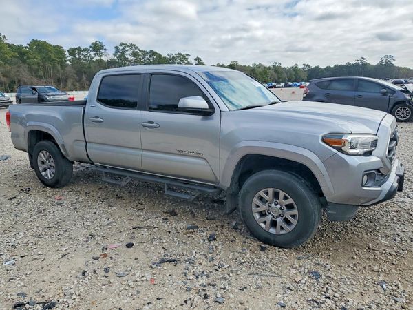 2017 TOYOTA TACOMA SR5/TRD Sport