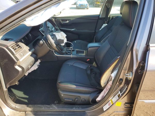 2015 TOYOTA CAMRY