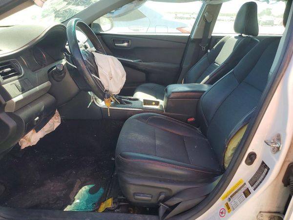 2017 TOYOTA CAMRY