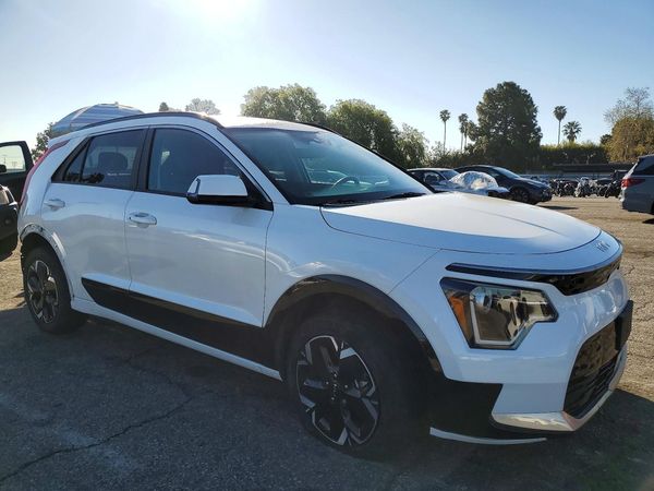 2024 KIA NIRO