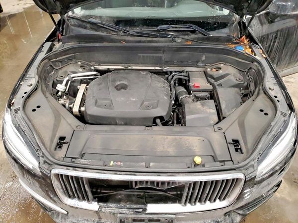 2018 VOLVO XC90