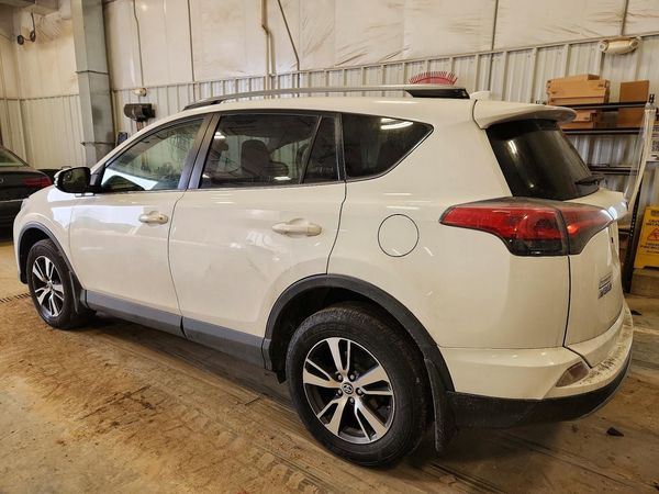 2017 TOYOTA RAV4 XLE