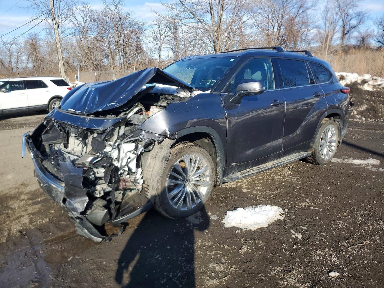 2023 TOYOTA HIGHLANDER