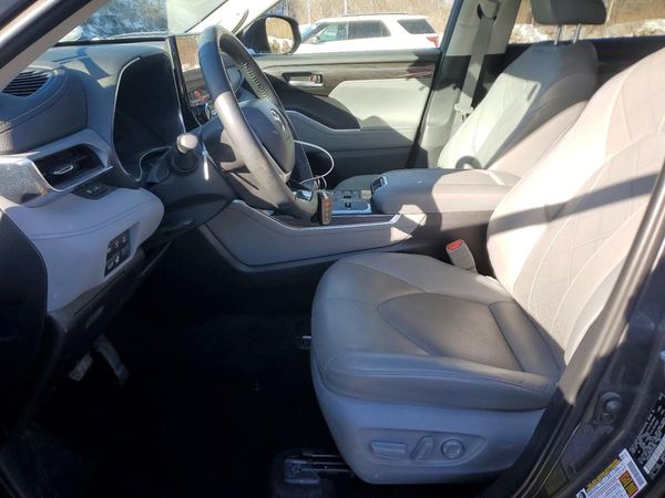 2023 TOYOTA HIGHLANDER