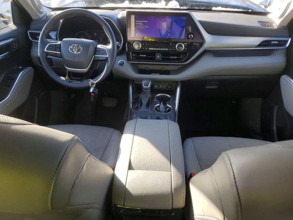 2023 TOYOTA HIGHLANDER