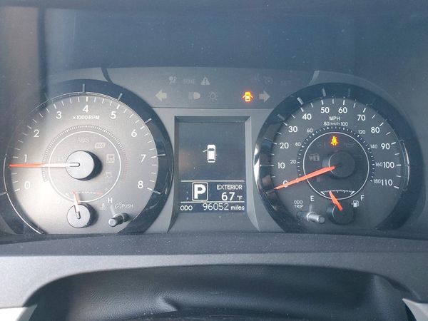 2016 TOYOTA SIENNA