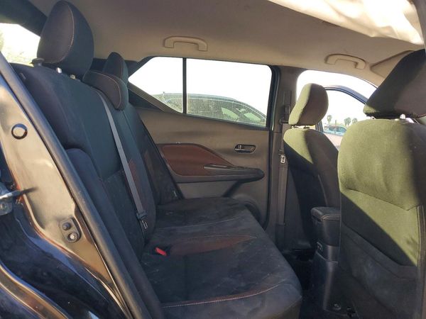 2020 NISSAN KICKS