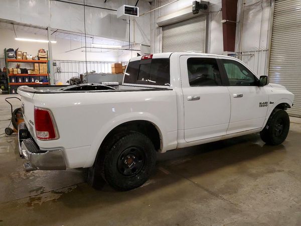 2015 RAM 1500 LARAMIE CREW CAB 4X4