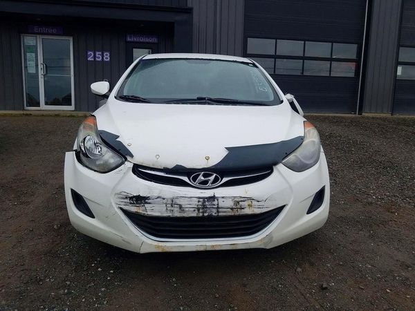2012 HYUNDAI ELANTRA