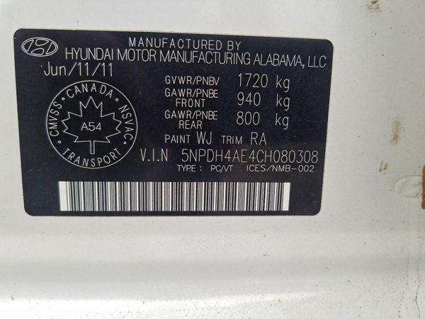 2012 HYUNDAI ELANTRA