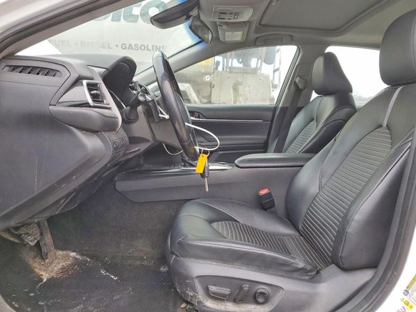 2018 TOYOTA CAMRY