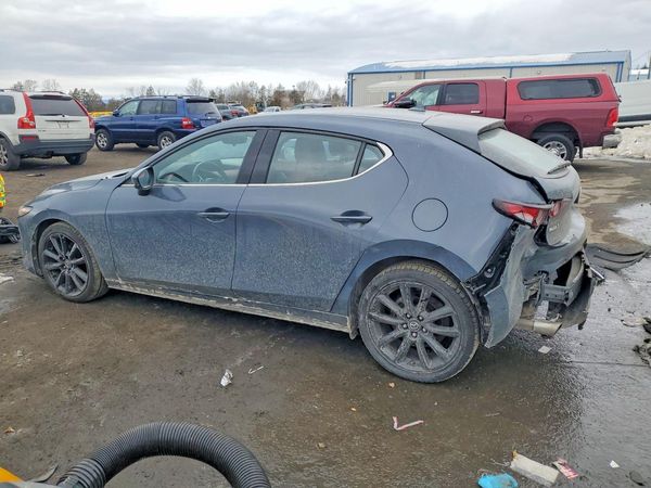 2020 MAZDA 3