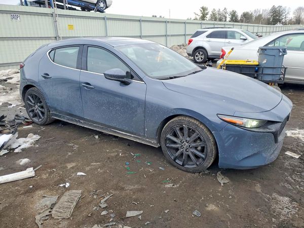 2020 MAZDA 3