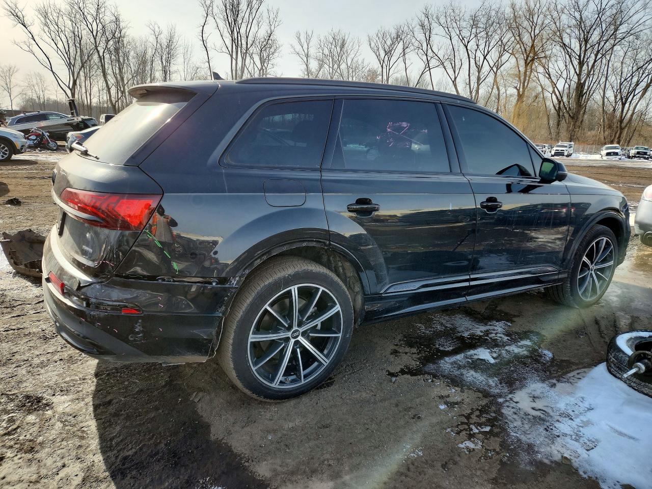 2022 AUDI Q7